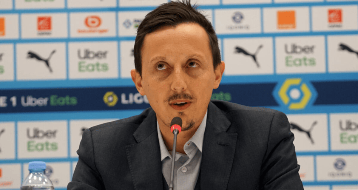 孤立其他的, 阿尔赫莱菲, 队和俱乐部 孤立其他的, 阿尔赫莱菲, 队和俱乐部