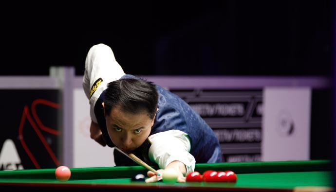 麦克吉尔, AA 麦克吉尔, AA